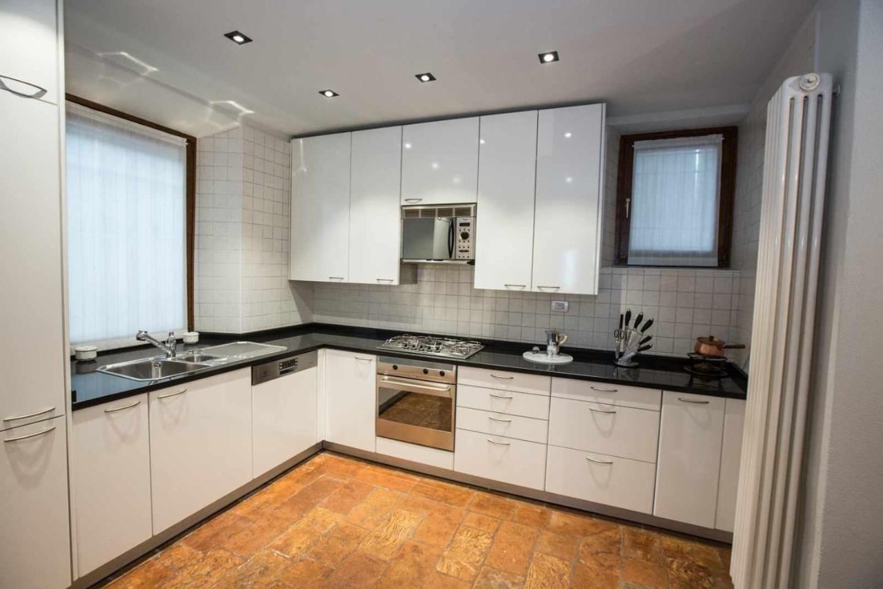 Historical Apartment In The Center Of Gravedona - Larihome A02 Extérieur photo