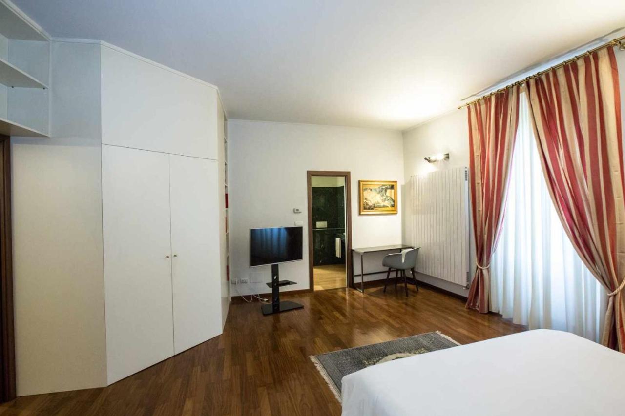 Historical Apartment In The Center Of Gravedona - Larihome A02 Extérieur photo